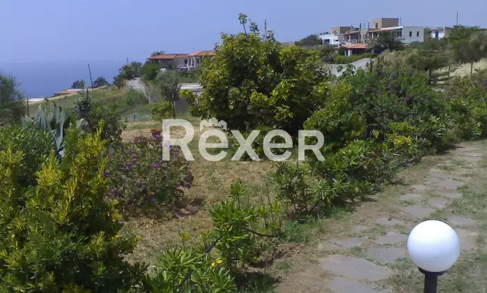 Rexer-Lipari-Villa-bifamiliare-in-via-Varisana-di-Sopra-a-Pianoconte-Lipari-Altro