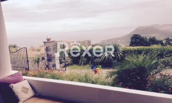 Rexer-Lipari-Villa-bifamiliare-in-via-Varisana-di-Sopra-a-Pianoconte-Lipari-Altro