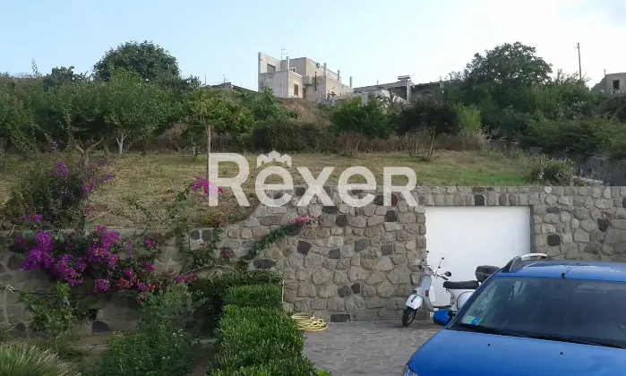 Rexer-Lipari-Villa-bifamiliare-in-via-Varisana-di-Sopra-a-Pianoconte-Lipari-Altro