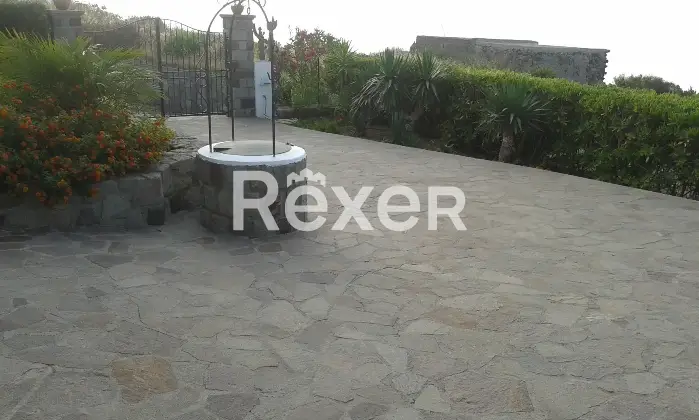 Rexer-Lipari-Casa-singola-in-vendita-in-via-Varisana-di-Sopra-a-Pianoconte-Lipari-Altro