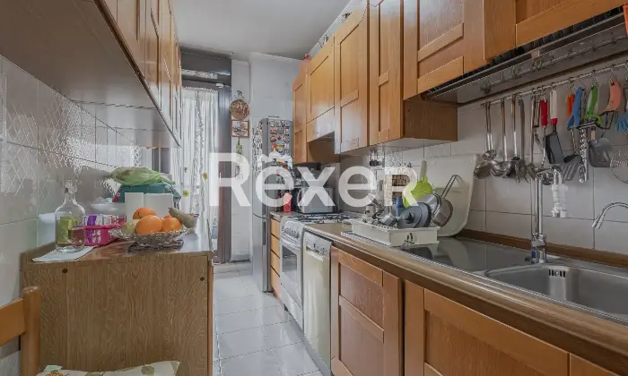Rexer-Roma-Grazioso-Trilocale-con-terrazzo-panoramico-Cucina