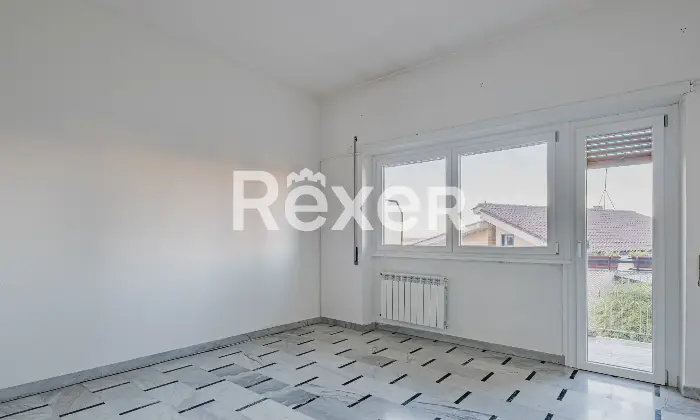 Rexer-Ciampino-Appartamento-ampia-metratura-zona-centrale-Altro