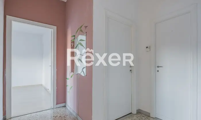 Rexer-Ciampino-Appartamento-ampia-metratura-zona-centrale-Altro