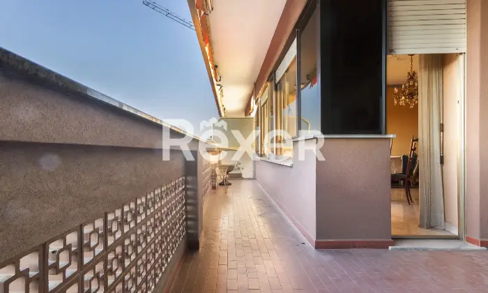 Rexer-Torino-Pentalocale-con-due-box-auto-Altro