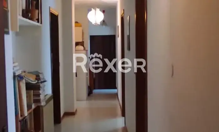 Rexer-Villa-Santa-Maria-Ampio-appartamento-con-doppio-ingresso-balconi-e-posto-auto-in-piccolo-stabile-Altro