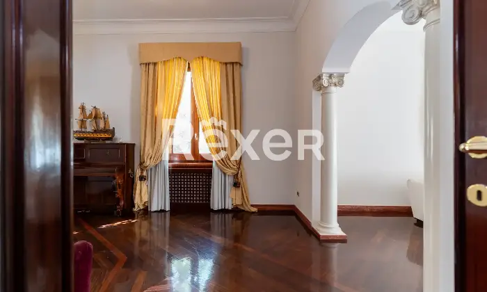 Rexer-Cosenza-Prestigioso-appartamento-con-finiture-di-pregio-in-pieno-centro-a-Cosenza-Altro