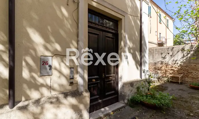 Rexer-Cosenza-Prestigioso-appartamento-con-finiture-di-pregio-in-pieno-centro-a-Cosenza-Altro