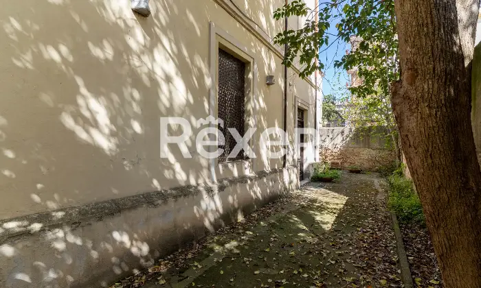 Rexer-Cosenza-Prestigioso-appartamento-con-finiture-di-pregio-in-pieno-centro-a-Cosenza-Altro