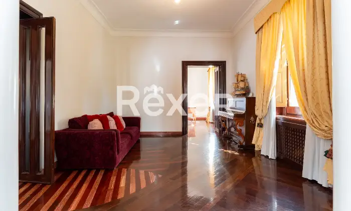 Rexer-Cosenza-Prestigioso-appartamento-con-finiture-di-pregio-in-pieno-centro-a-Cosenza-Altro