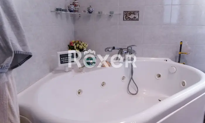 Rexer-Salerno-Ampio-appartamento-con-terrazzi-e-box-doppio-in-parco-privato-Altro