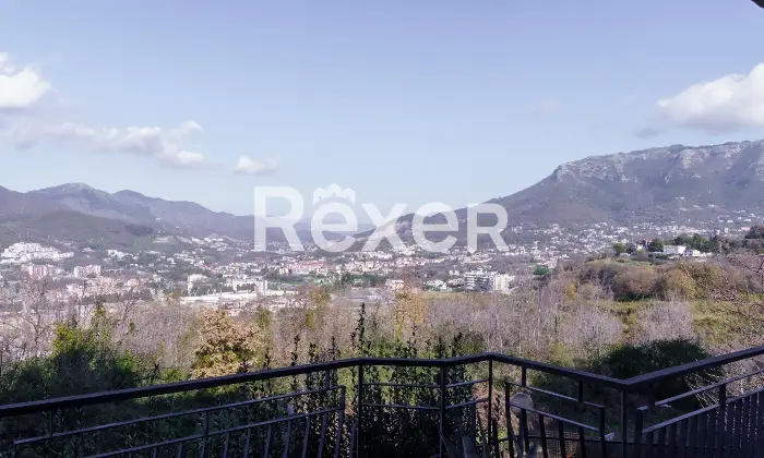 Rexer-Salerno-Ampio-appartamento-con-terrazzi-e-box-doppio-in-parco-privato-Altro