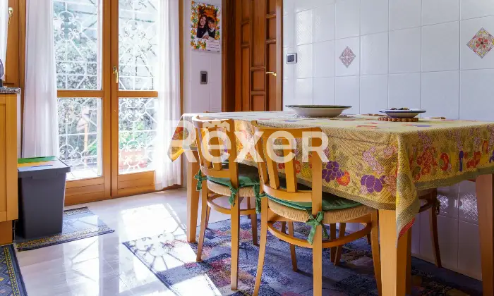 Rexer-Salerno-Ampio-appartamento-con-terrazzi-e-box-doppio-in-parco-privato-Altro