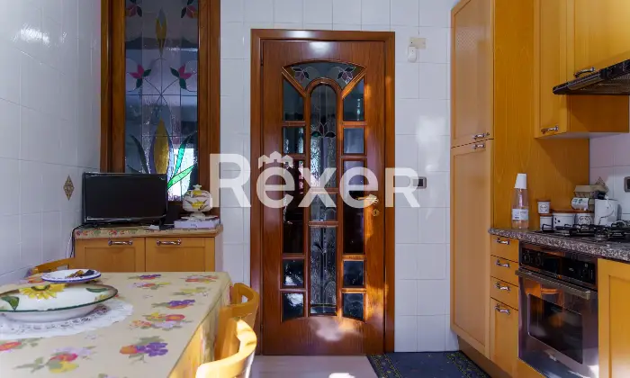 Rexer-Salerno-Ampio-appartamento-con-terrazzi-e-box-doppio-in-parco-privato-Altro