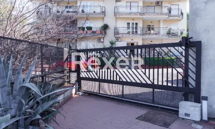 Rexer-Salerno-Ampio-appartamento-con-terrazzi-e-box-doppio-in-parco-privato-Altro