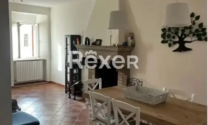 Rexer-Carpegna-Trilocale-in-vendita-Altro