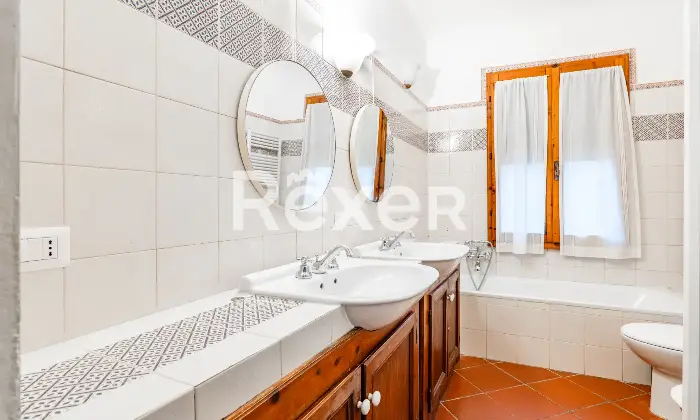 Rexer-Firenze-Firenze-centro-storicoSanto-Ambrogio-ultimo-piano-Altro