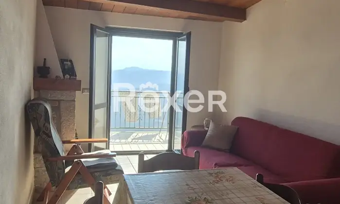 Rexer-Schiavi-di-Abruzzo-Casa-nel-cuore-del-centro-storico-di-Schiavi-di-Abruzzo-Sala