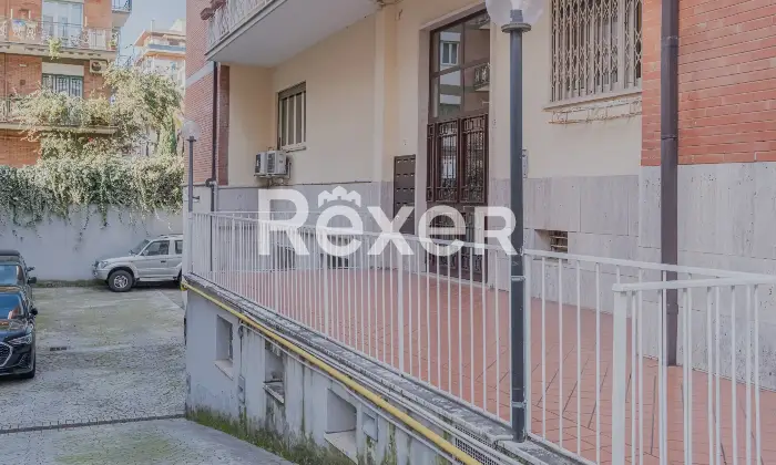 Rexer-Roma-Appio-ClaudioQuadrilocale-con-posto-auto-e-cantina-Altro