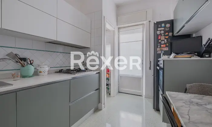 Rexer-Roma-Appio-ClaudioQuadrilocale-con-posto-auto-e-cantina-Altro