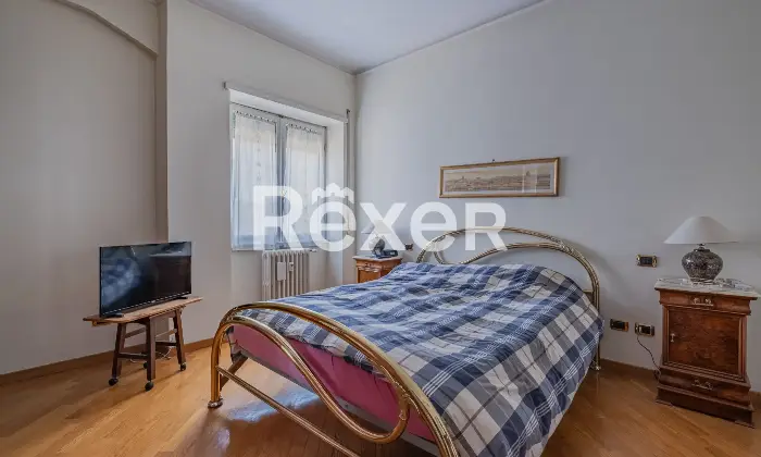 Rexer-Roma-Appio-ClaudioQuadrilocale-con-posto-auto-e-cantina-Altro