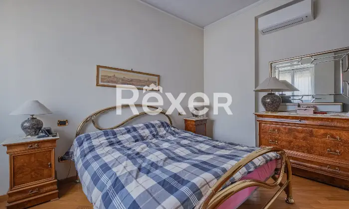 Rexer-Roma-Appio-ClaudioQuadrilocale-con-posto-auto-e-cantina-Altro