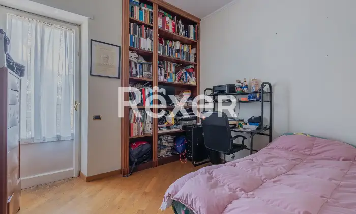 Rexer-Roma-Appio-ClaudioQuadrilocale-con-posto-auto-e-cantina-Altro