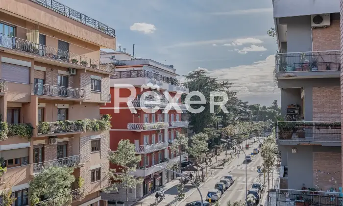 Rexer-Roma-Appio-ClaudioQuadrilocale-con-posto-auto-e-cantina-Altro