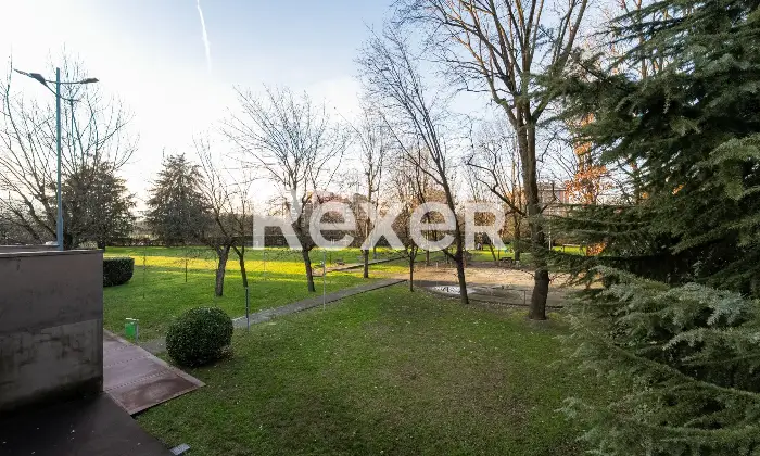 Rexer-Milano-Quattro-locali-con-cantina-e-posto-auto-Altro