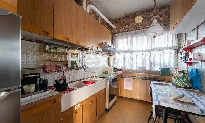 Rexer-Milano-Quattro-locali-con-cantina-e-posto-auto-Altro