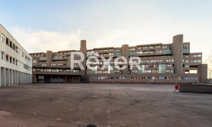 Rexer-Milano-Quattro-locali-con-cantina-e-posto-auto-Altro