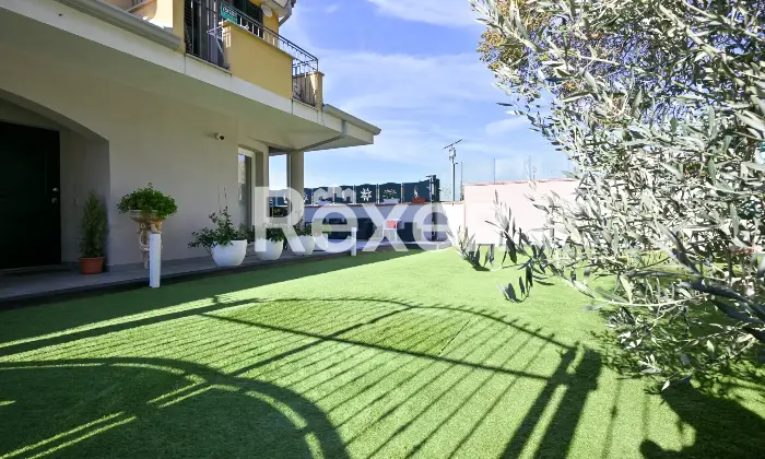 Rexer-Falerna-Marina-Villa-a-schiera-di-recente-costruzione-con-piscina-giardino-e-finiture-moderne-Altro