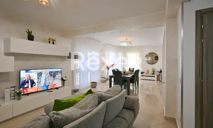 Rexer-Falerna-Marina-Villa-a-schiera-di-recente-costruzione-con-piscina-giardino-e-finiture-moderne-Altro