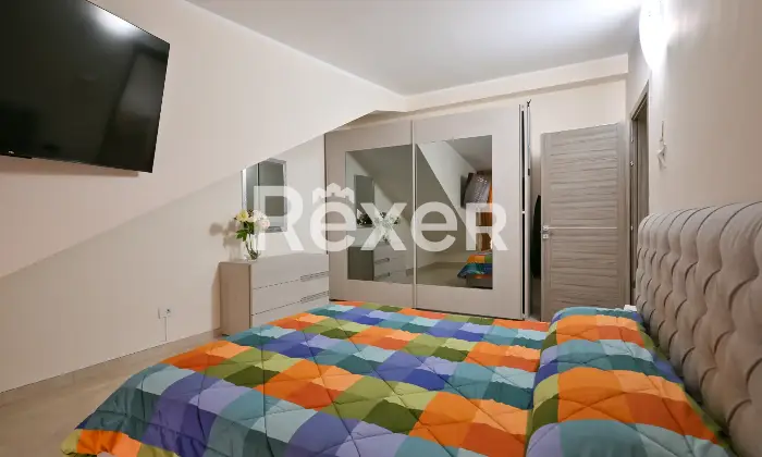 Rexer-Falerna-Marina-Villa-a-schiera-di-recente-costruzione-con-piscina-giardino-e-finiture-moderne-Altro