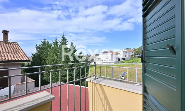 Rexer-Falerna-Marina-Villa-a-schiera-di-recente-costruzione-con-piscina-giardino-e-finiture-moderne-Altro