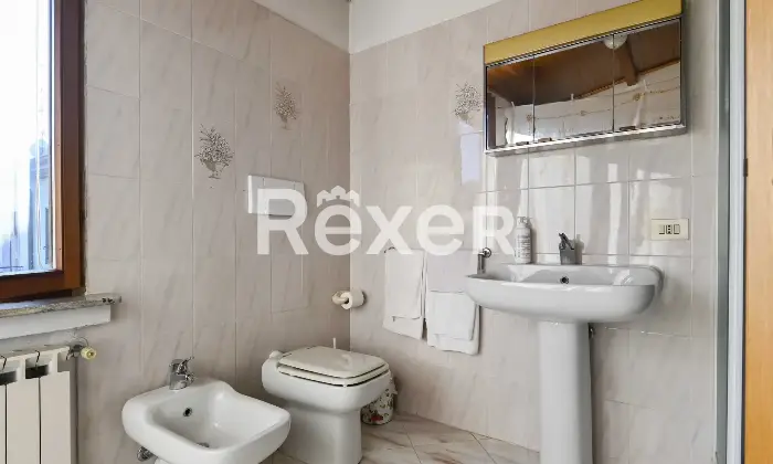 Rexer-Dalmine-Villa-singola-su-due-livelli-con-giardino-di-propriet-Altro