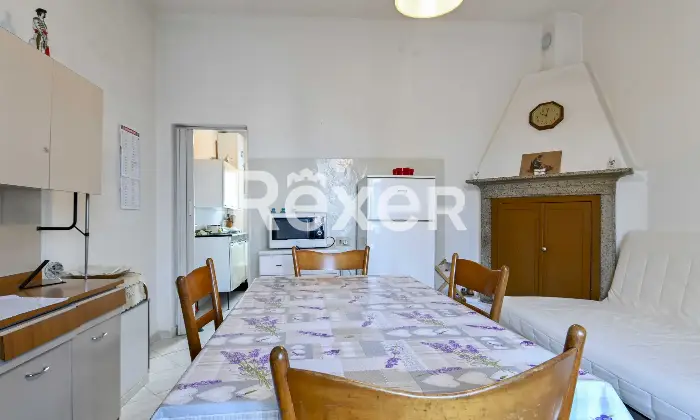 Rexer-Mariano-al-Brembo-Villa-singola-su-due-livelli-con-giardino-di-propriet-Altro