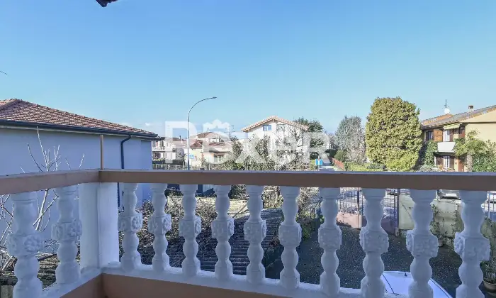 Rexer-Mariano-al-Brembo-Villa-singola-su-due-livelli-con-giardino-di-propriet-Altro