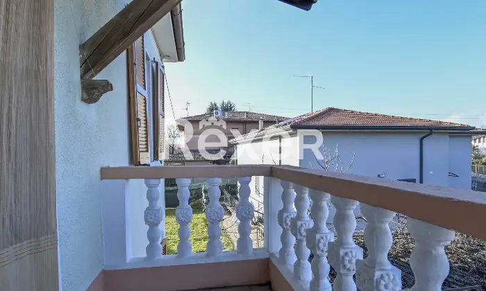 Rexer-Dalmine-Villa-singola-su-due-livelli-con-giardino-di-propriet-Altro