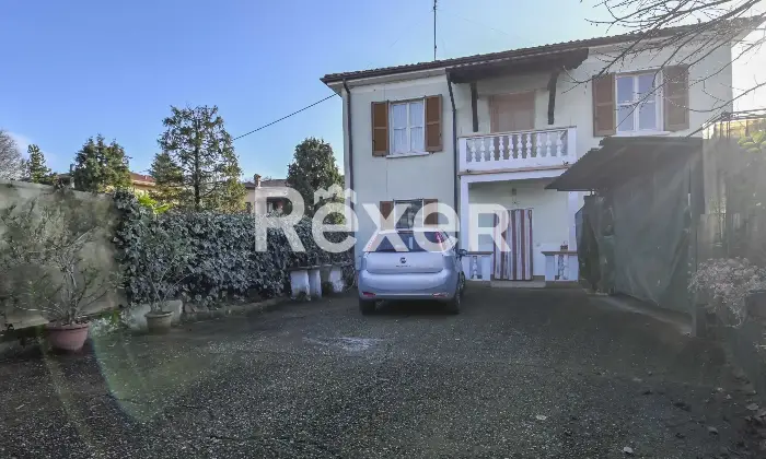 Rexer-Dalmine-Villa-singola-su-due-livelli-con-giardino-di-propriet-Altro