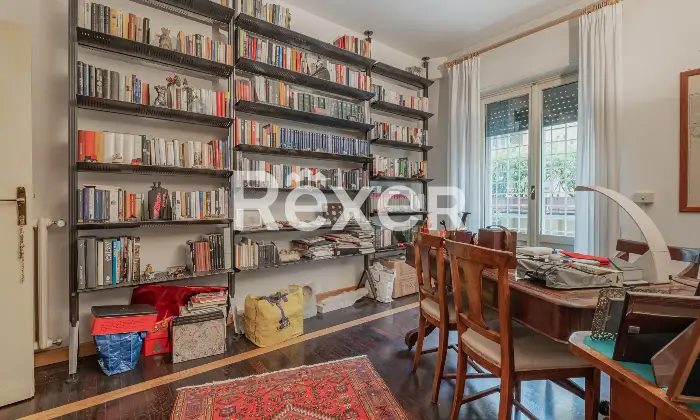 Rexer-Roma-Ampia-metratura-con-terrazzo-panoramico-Altro