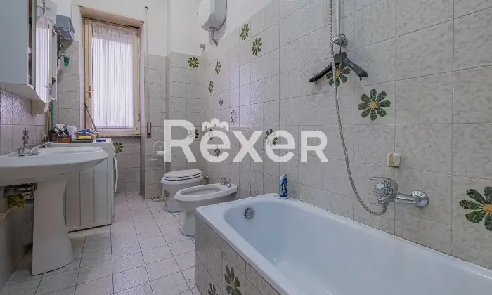 Rexer-Roma-Ampia-metratura-con-terrazzo-panoramico-Altro