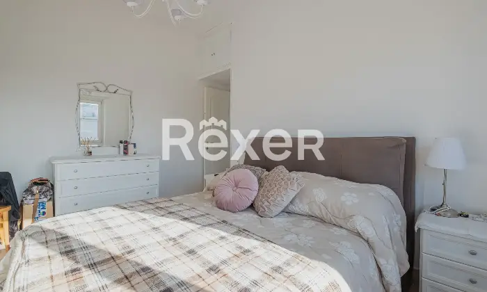 Rexer-Roma-Centocelle-Via-dei-Noci-luminoso-terzo-piano-ristrutturato-Altro