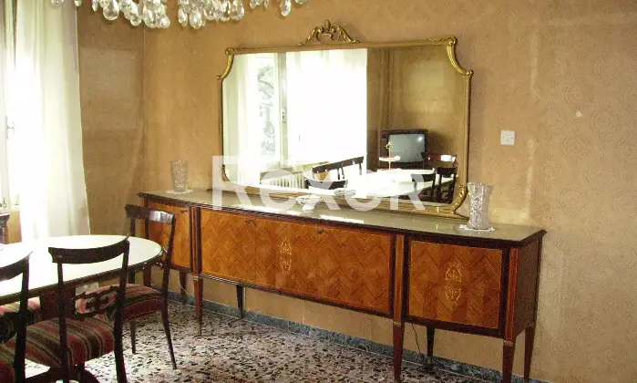 Rexer-Ostra-Vetere-Delizioso-trilocale-adiacente-al-centro-Salone