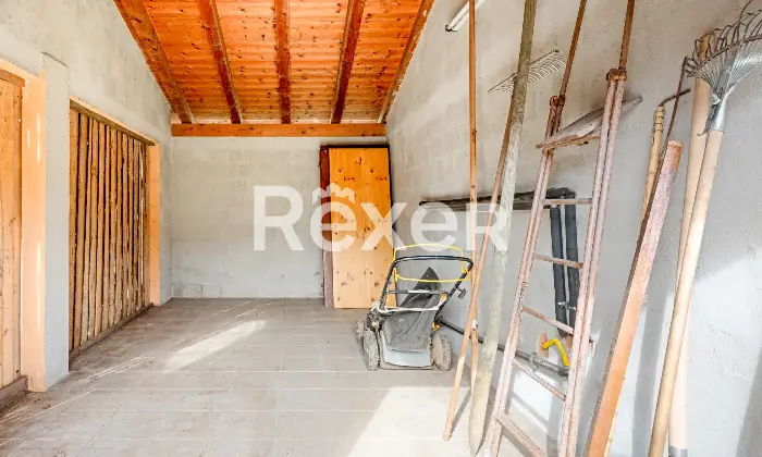 Rexer-Vascon-Porzione-di-villa-bifamiliare-con-ampio-giardino-privato-Altro