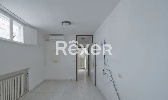 Rexer-Cervia-Palazzina-residenziale-composta-da-n-appartamenti-indipendenti-e-garage-Altro