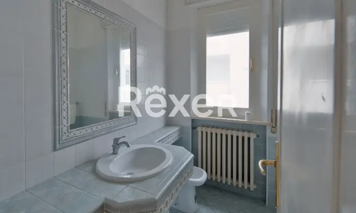 Rexer-Cervia-Palazzina-residenziale-composta-da-n-appartamenti-indipendenti-e-garage-Altro