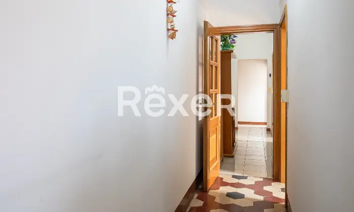 Rexer-bologna-Saffi-via-Emilia-Ponente-appartamento-con-cantina-e-posto-auto-Altro