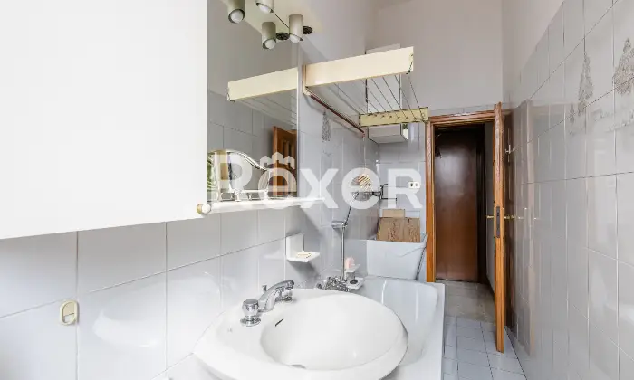 Rexer-bologna-Saffi-via-Emilia-Ponente-appartamento-con-cantina-e-posto-auto-Altro