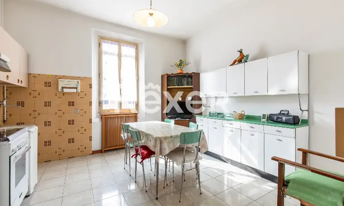 Rexer-bologna-Saffi-via-Emilia-Ponente-appartamento-con-cantina-e-posto-auto-Altro