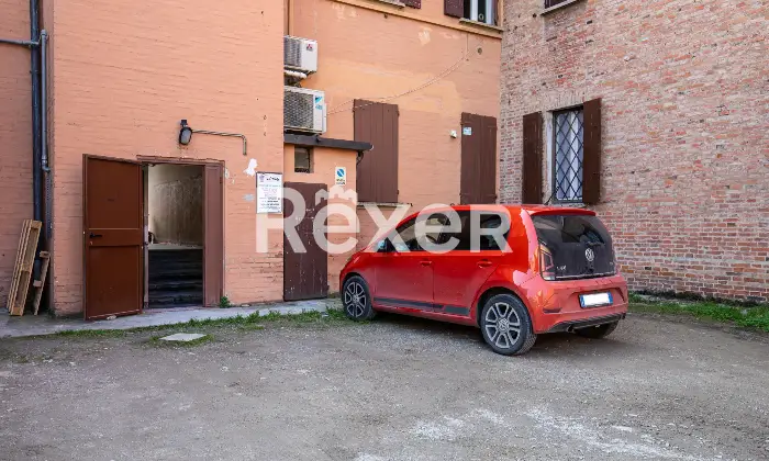 Rexer-bologna-Saffi-via-Emilia-Ponente-appartamento-con-cantina-e-posto-auto-Altro